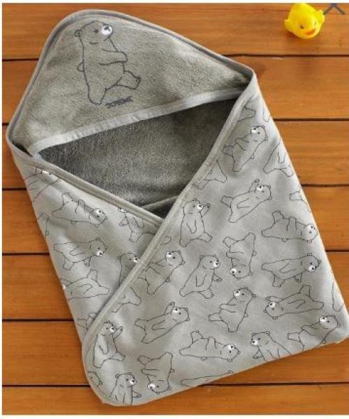 HOODED WRAPPER / 2037
